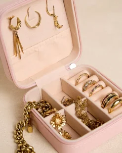 Domicile-Polin et moi Bijoutier Fernia Square Maquillage